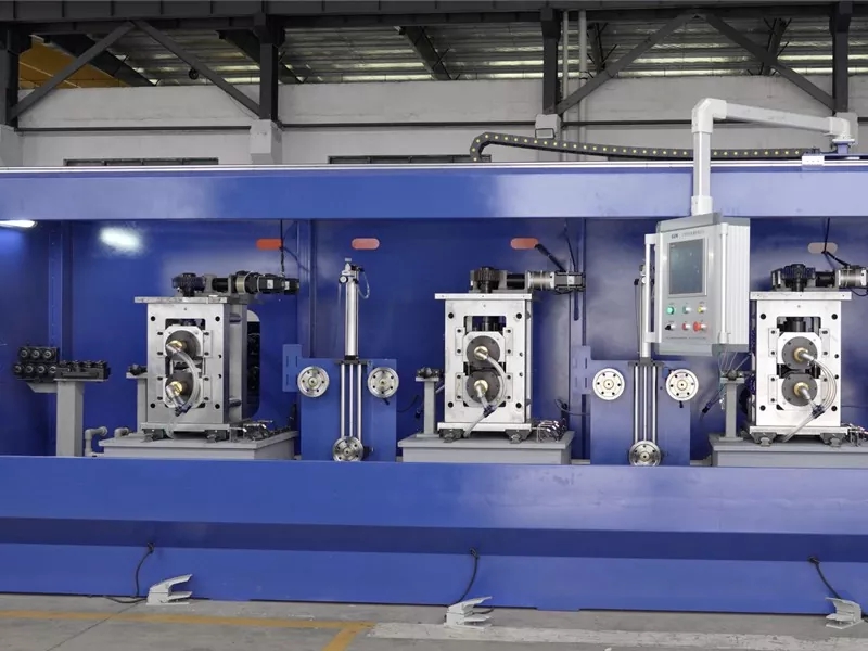 Hvad er arbejdsprincippet for Two High Rolling Machine
